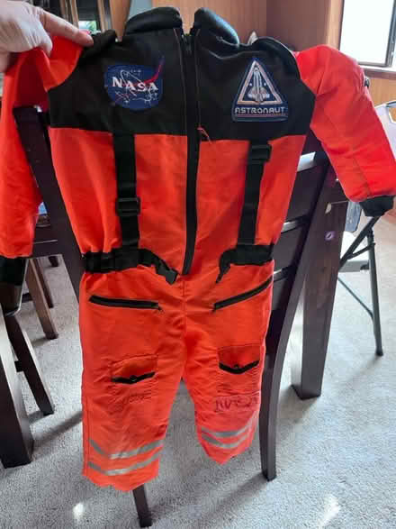 Photo of free Astronaut costume (Olympia high school) #1
