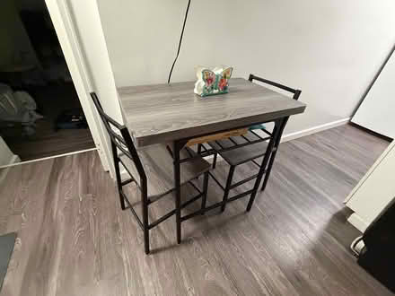 Photo of free Small dinning table (FiDi) #1