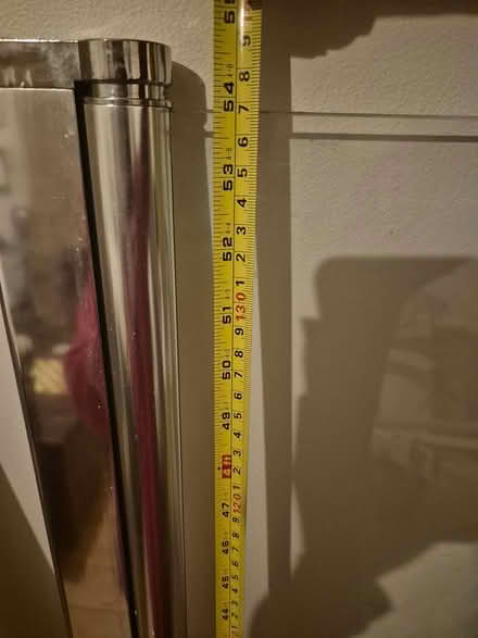 Photo of free Bath screen (S2 Highfield) #3