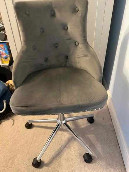 Photo of free Grey swivel chair (Baldock, SG7) #3