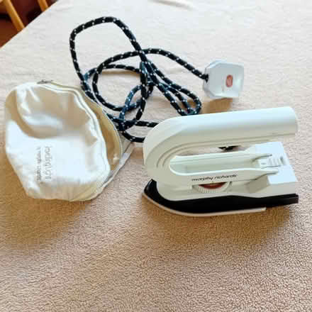 Photo of free Travel iron (Selattyn SY10) #1