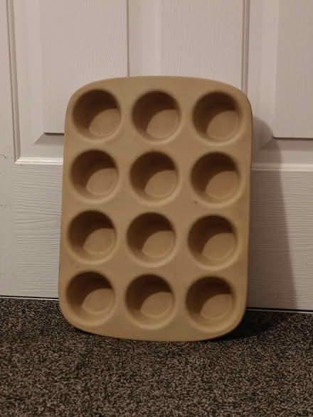 Photo of free Pampered Chef Stoneware Muffin Tray (Cradley Heath, B64) #1