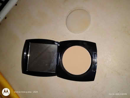 Photo of free Avon True Color Pressed Powder (West Harlem) #1
