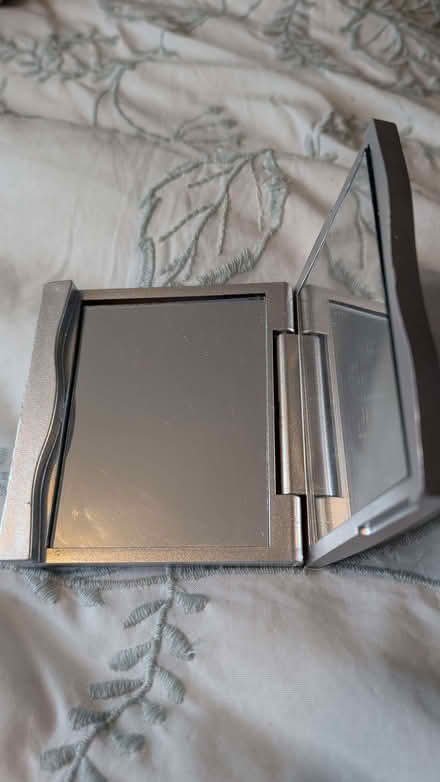 Photo of free Handbag mirror (Harrogate HG2) #1