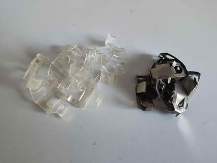 Photo of free Frame Clips (Andover SP10) #1