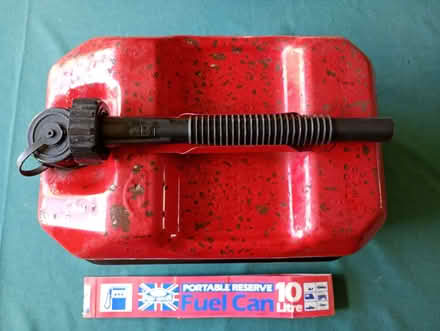 Photo of free 10 litre fuel can (Norcot RG30) #1