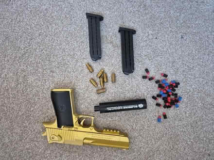Photo of free Toy gun 3 (Tytherington SK10) #1