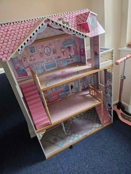 Photo of free Wooden dolls house (Welwyn Garden City AL7) #1