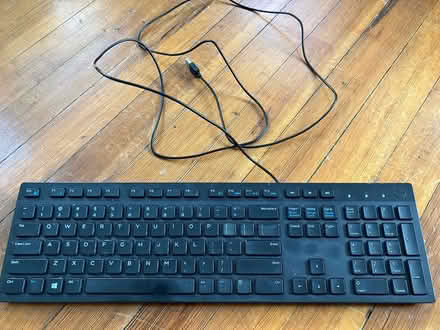 Photo of free Dell keyboard for parts or repair (Crestwood, NW DC) #1