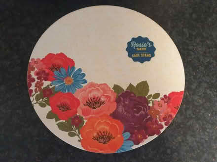 Photo of free Decorated cake stand (biggleswade) #1
