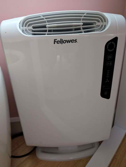 Photo of free Air Purifier+Additional Filters (Richmond TW10) #1