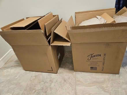 Photo of free Packing boxes - dishes (paisley and imperial) #1