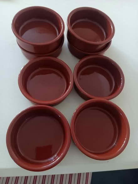 Photo of free 8 shallow dishes. Can split. (Fords Farm RG30) #1