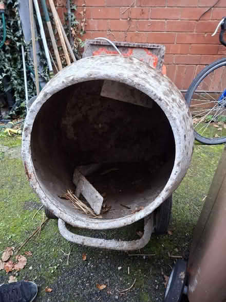Photo of free Cement mixer, not working needs new motor (BT5) #1