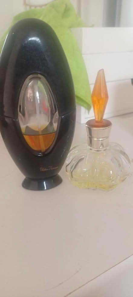 Photo of free Perfume (Woodley RG5) #1
