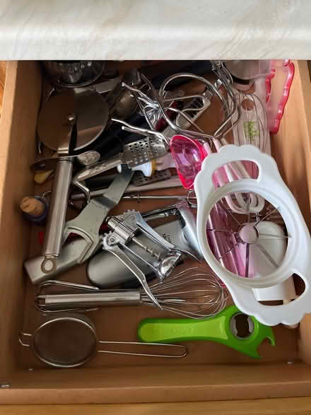Photo of free Assorted China and kitchen items (Tulse Hill, SW2) #4