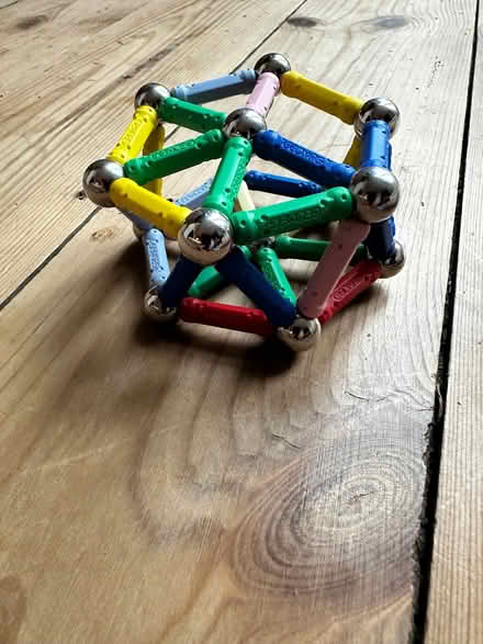 Photo of free Box of Geomag magnetic 🧲 building pieces (North Bersted PO22) #4