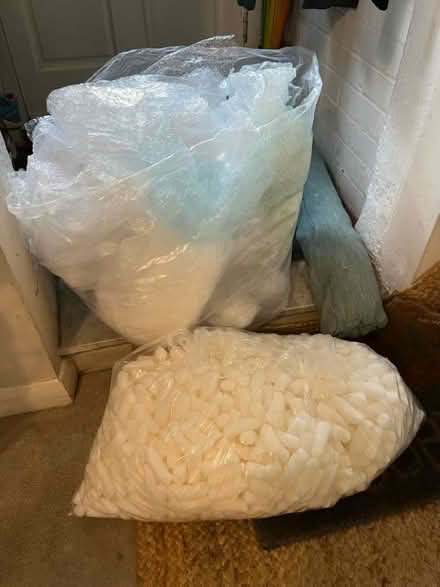 Photo of free Bubble wrap and packing chips (Surbiton KT6) #1