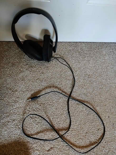 Photo of free Headphones with Jack (EH16, Prestonfield) #1