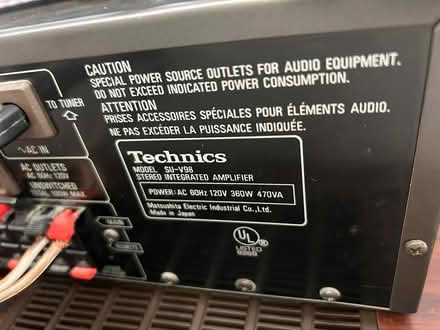 Photo of free Technics SU-V98 integrated amp (East Hollywood) #4