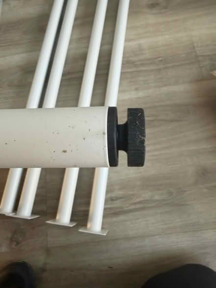 Photo of free 5x white table / desk legs (Ipswich IP4) #1