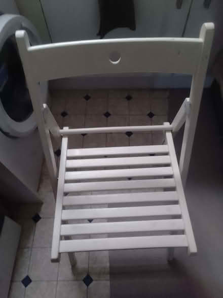 Photo of free one ikea white chair (Askew Road W12) #1