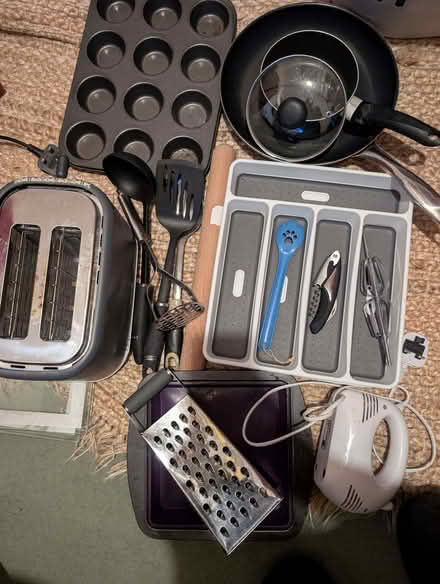 Photo of free Various kitchen items (Oughtibridge S35) #1