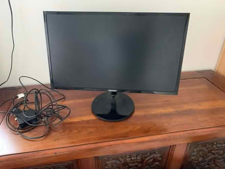 Photo of free Monitor (AB11) #2