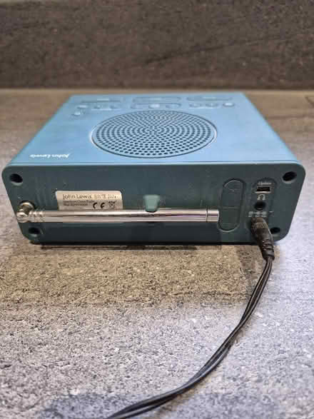 Photo of free Radio alarm clock (Fleetville AL1) #3