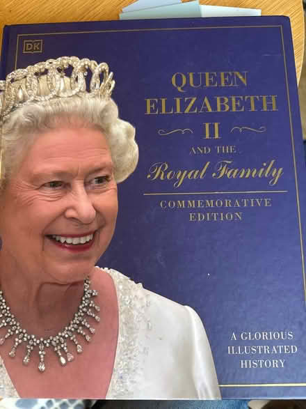 Photo of free Queen Elizabeth 2nd book (BR1) #1