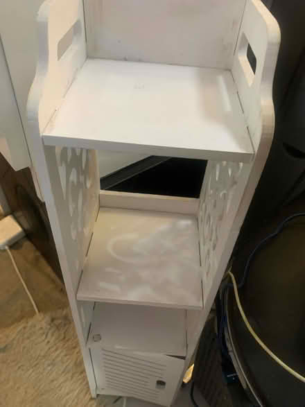 Photo of free White bathroom unit (N3 finchley central) #1