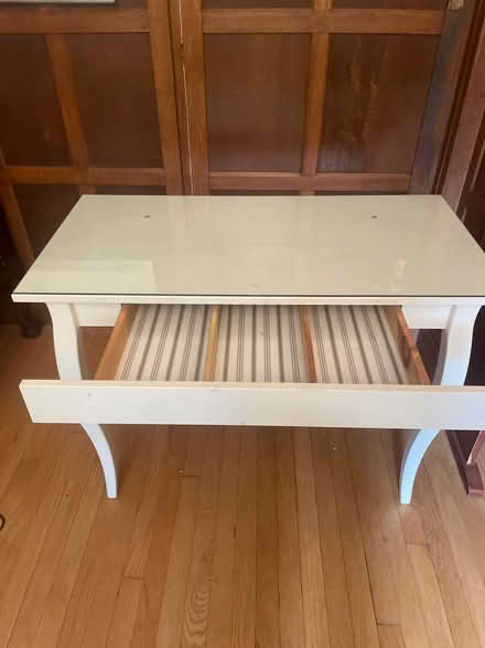Photo of free Dressing table (KT10 esher) #3