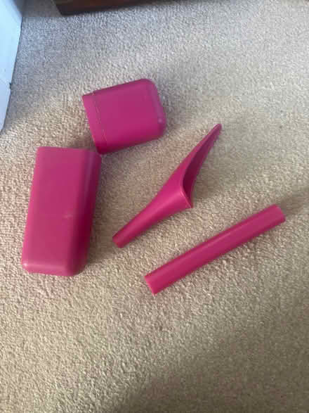 Photo of free She-Wee (Hanworth Park, TW13) #1