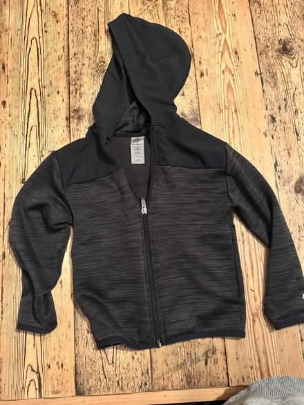 Photo of free Kids zip sports hoodie - Age 4ish (Teddington TW11) #1