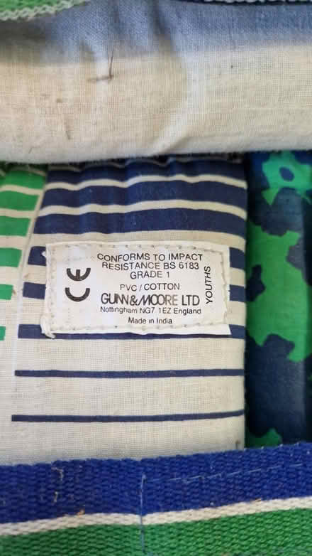 Photo of free Youth cricket pads (LU6 Dunstable) #3