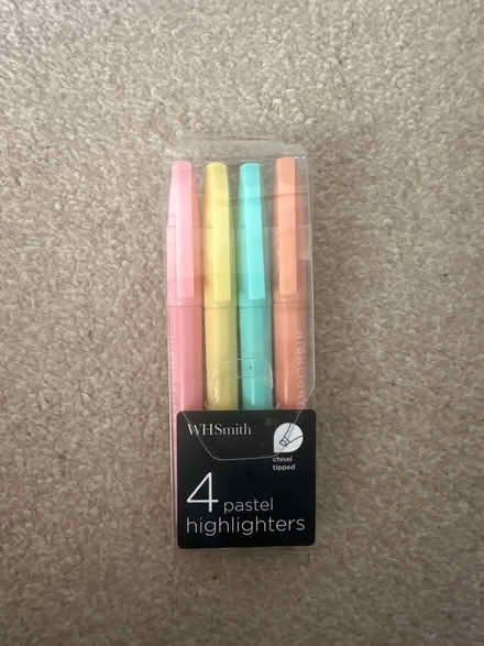 Photo of free Highlighters (Hanworth Park, TW13) #1