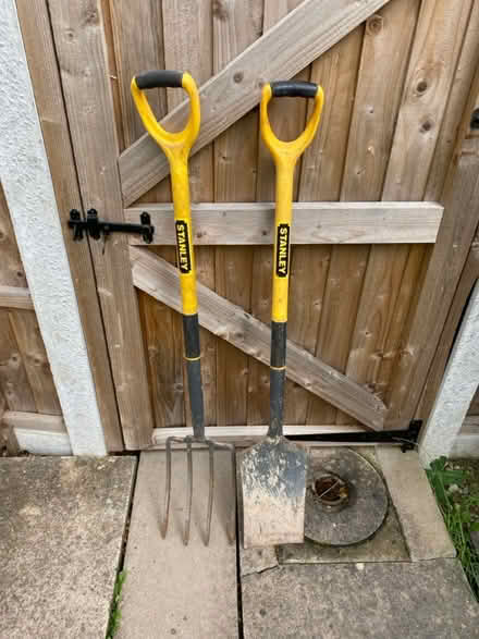 Photo of free Fork and spade (Oakwood derby) #1