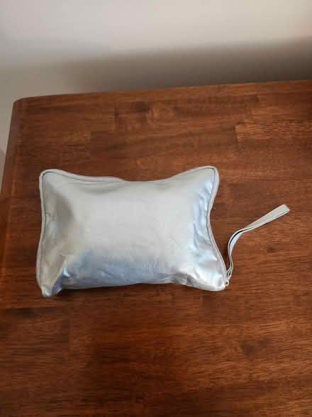 Photo of free CitySlipsLuxe foldable slippers&bag (SE Washington DC) #1