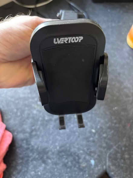 Photo of free Car phone mount (RG8 (Whitchurch Hill)) #2