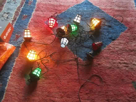 Photo of free outdoor 'lantern' xmas lights (Finchley N12) #1