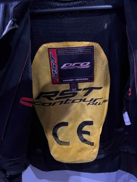 Photo of free RST Motorcycle Jacket & Gloves (Fratton PO1) #4