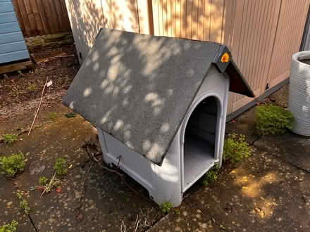 Photo of free Plastic dog cat kennel shelter (Spondon DE21) #3