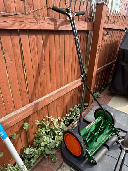 Photo of free push lawn mover (Bloomingdale) #1