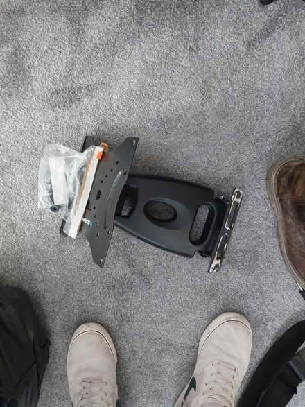 Photo of free Tv wall mount (Po7) #1