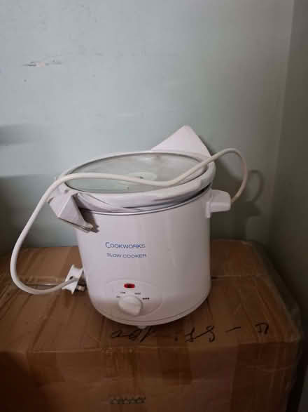 Photo of free Slow cooker (Bromham Road MK40) #1