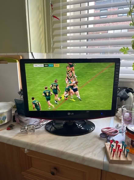 Photo of free Lg small TV (Tulse Hill, SW2) #1