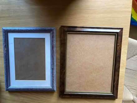 Photo of free 2 Photo frames (Kingston KT2) #1