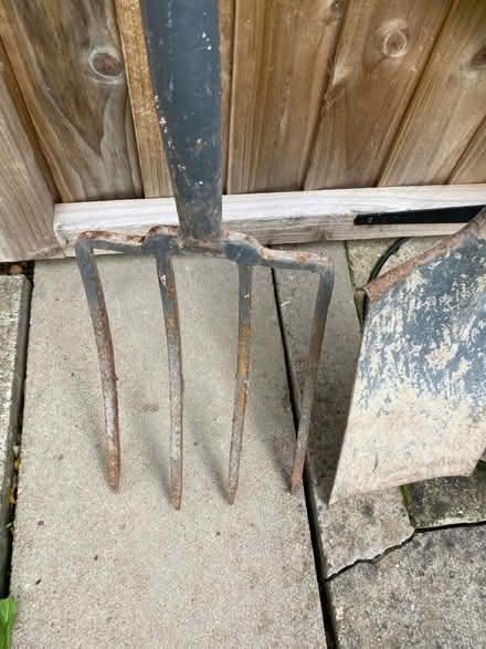 Photo of free Fork and spade (Oakwood derby) #2