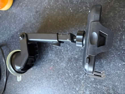 Photo of free Car phone mount (RG8 (Whitchurch Hill)) #1