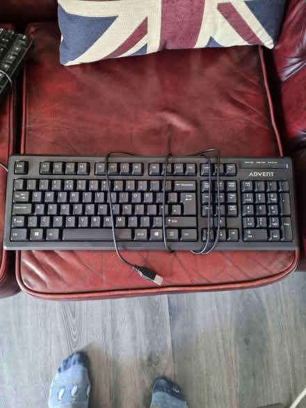 Photo of free Computer keyboard (wired) (Banstead, SM7) #1